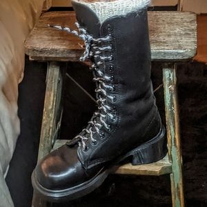 Dr Martens Airwair with Bouncing soles 7-7.5